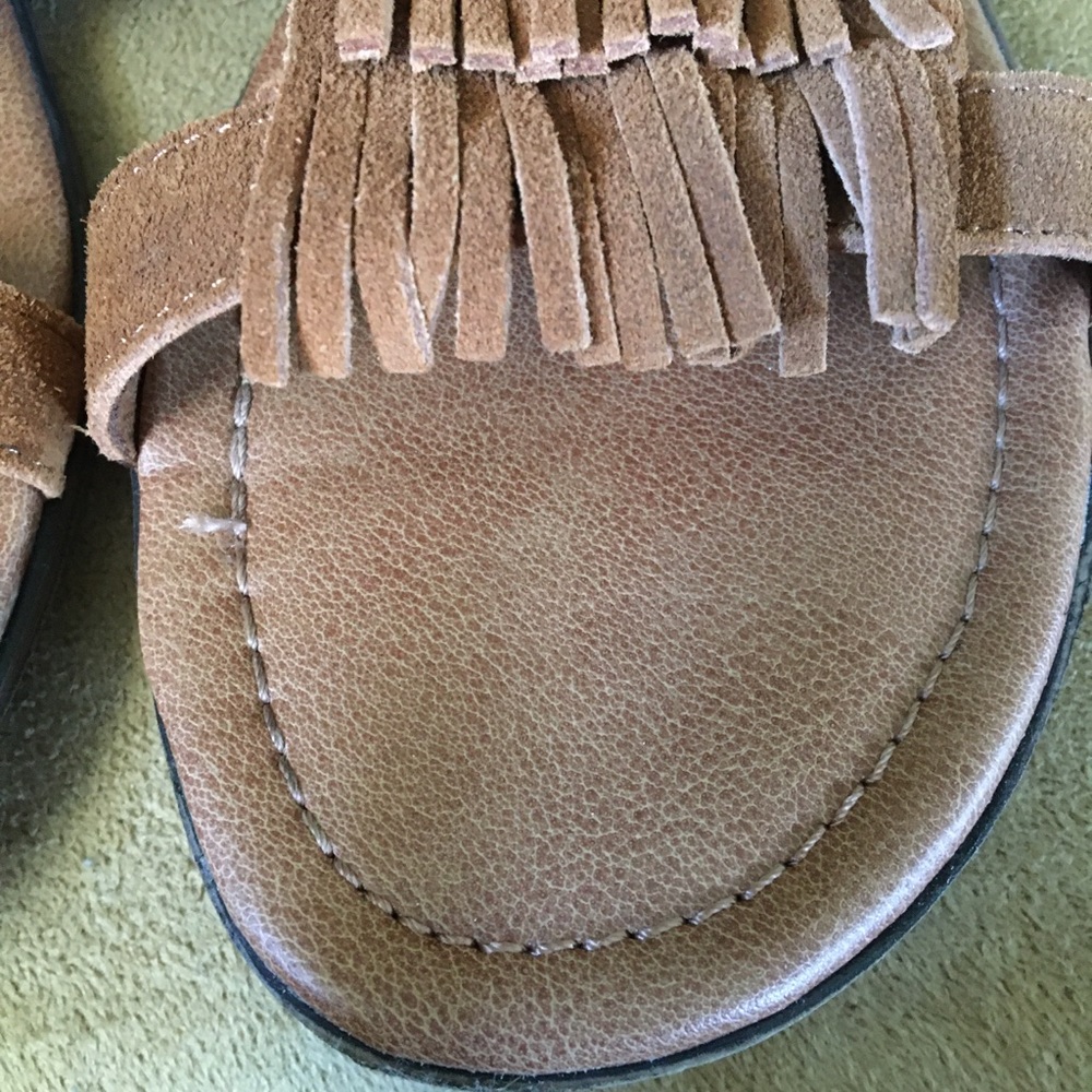 Minnetonka Maui Sandals - Picture 4 of 6
